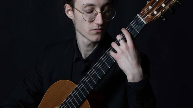 Simone Evar